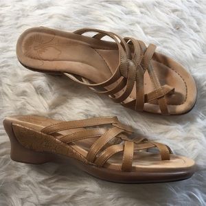 Dansko strappy tan crossover sandal 37 / 7